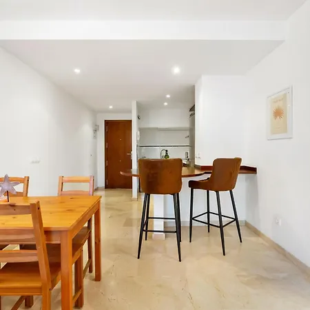 Apartment Estrella By The Sea