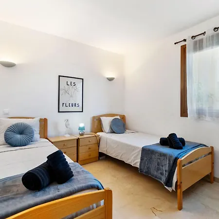 Apartment Estrella By The Sea *